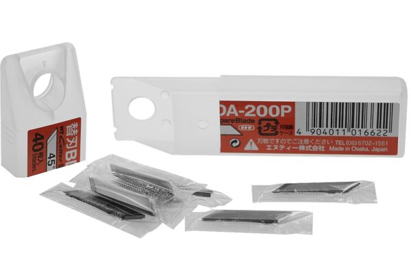 NT Cutter D-1000 Spare Blades 45 degrees - Image 3