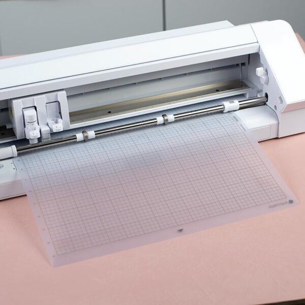 Silhouette Cameo Plus Cutting Mat - 35.5 x 38 cm - Standard Tack - Image 3