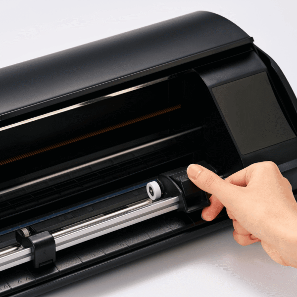 Silhouette Cameo 5α PLUS - Matte Black - Image 5