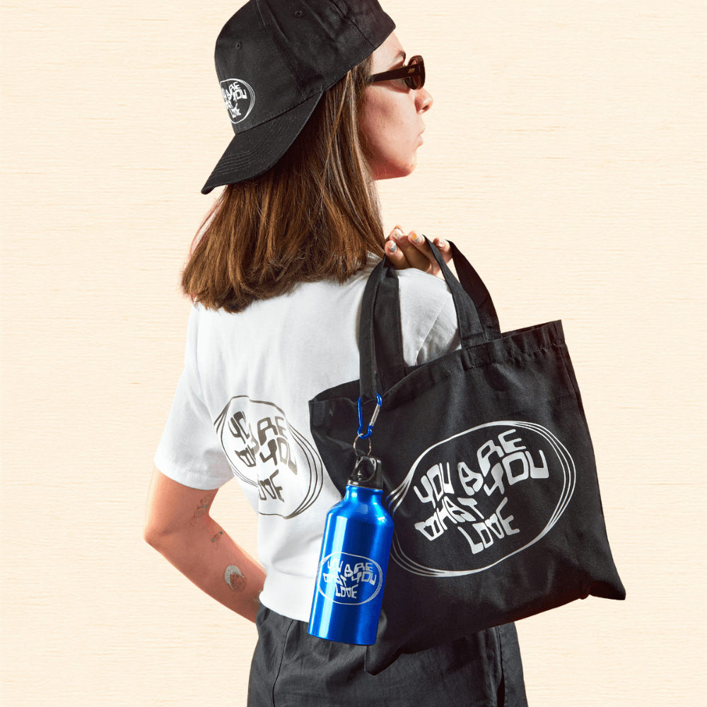 Model with Black Tote Back and Hat with White Toner Transfer TheMagicTouch WOW Dark for Coloured Fabrics